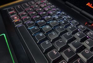 Alienware 15 R4 PC Portable Gamer Alienware m15
